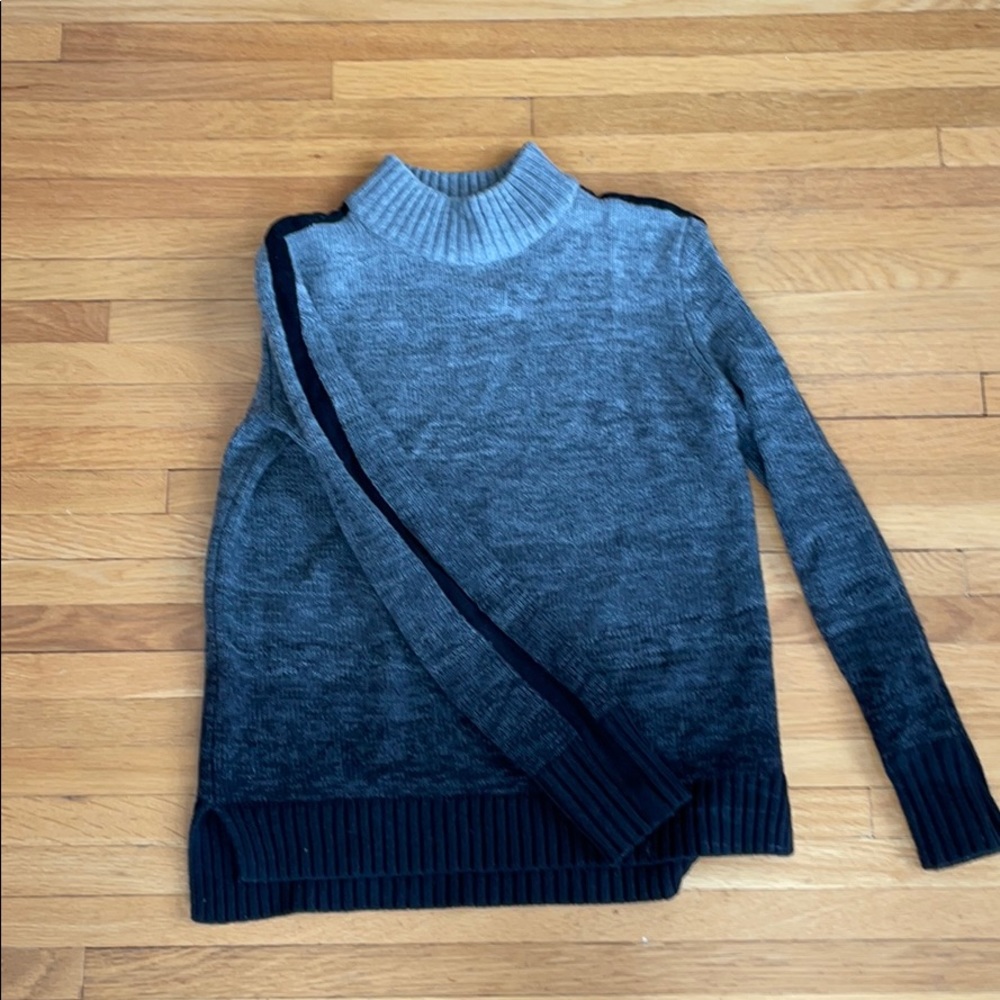 Athleta Sweater - S